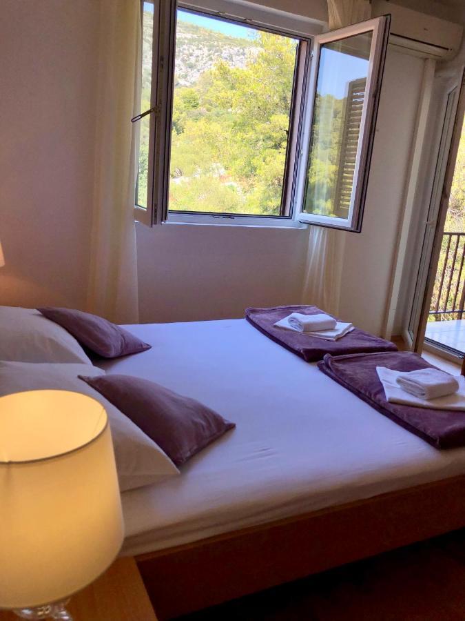 Hotel B&B Chamberlain Milna  Eksteriør bilde