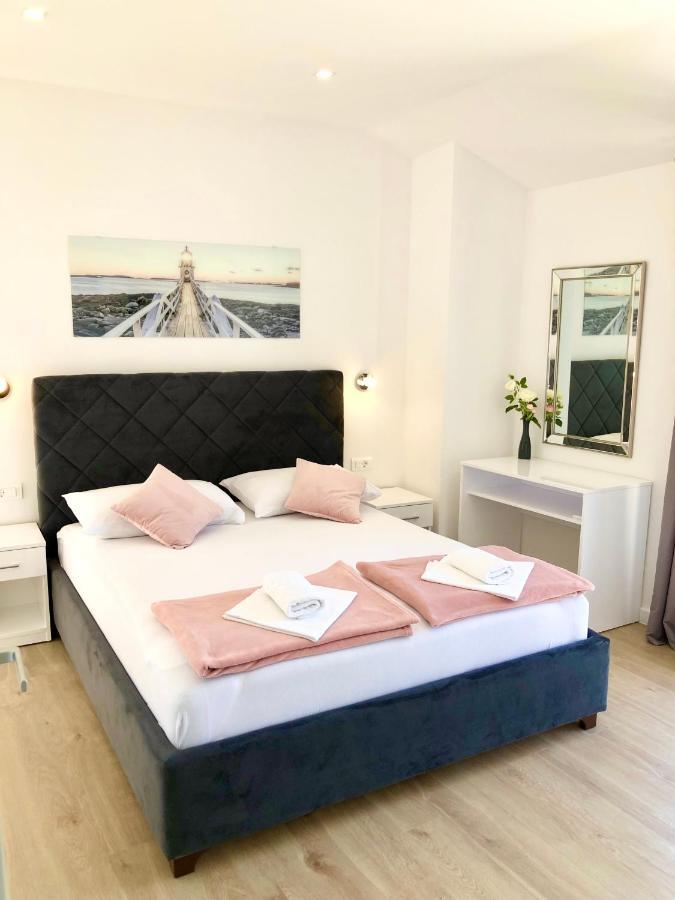 Hotel B&B Chamberlain Milna  Eksteriør bilde