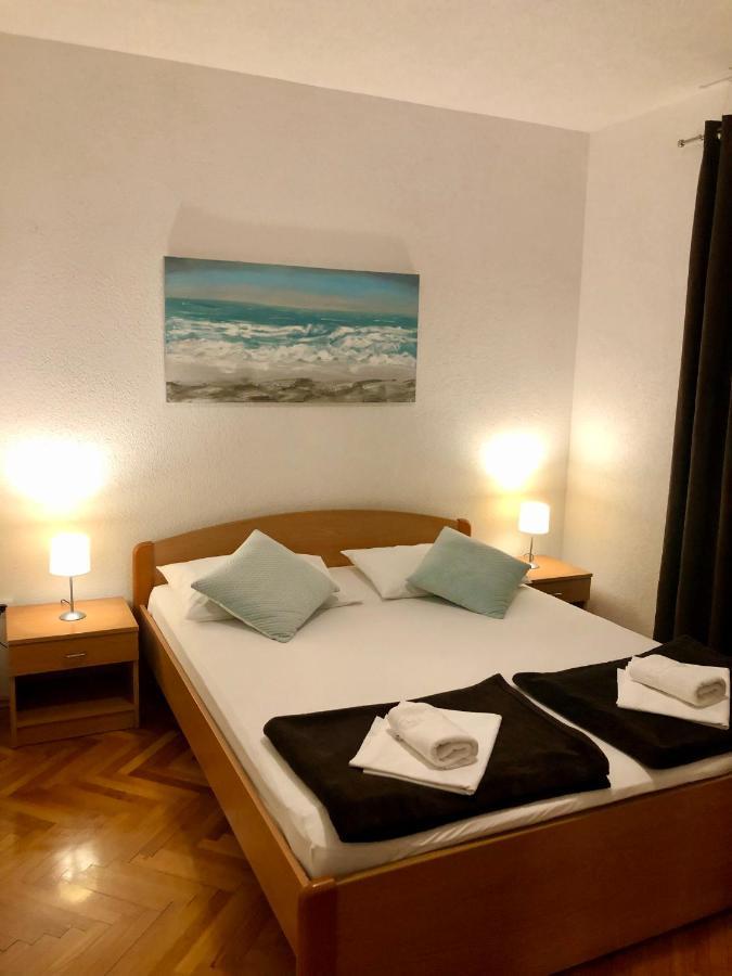 Hotel B&B Chamberlain Milna  Eksteriør bilde