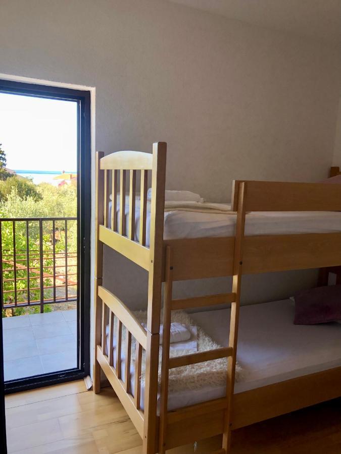 Hotel B&B Chamberlain Milna  Eksteriør bilde