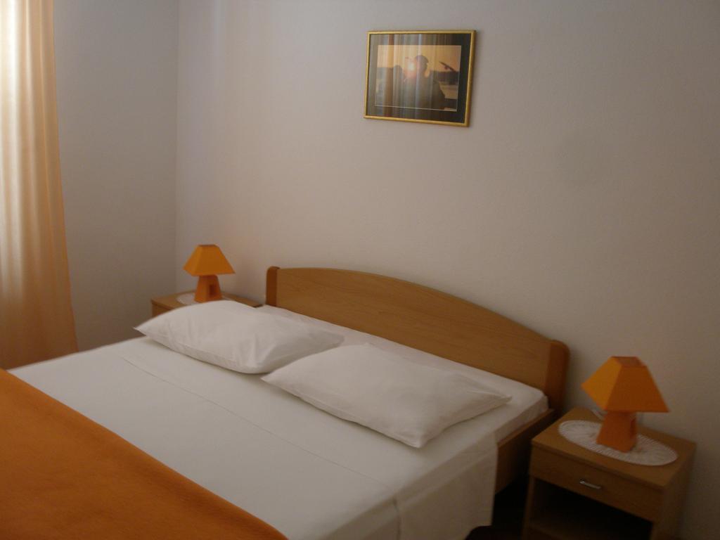 Hotel B&B Chamberlain Milna  Rom bilde
